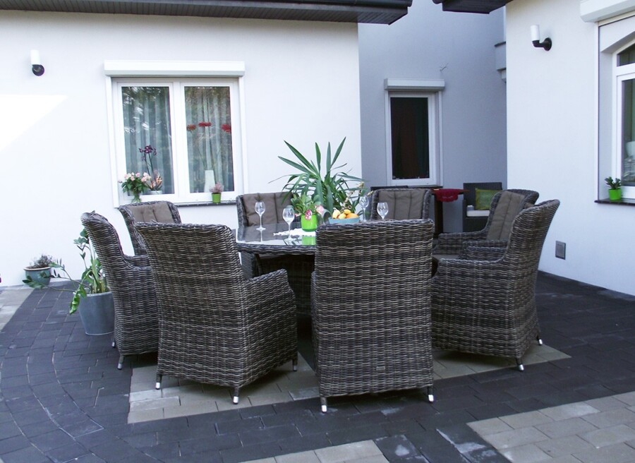 ADRIA S8 Duży Stół Tarasowy Okrągły 160cm i 8x Wygodne Fotele Ogrodowe