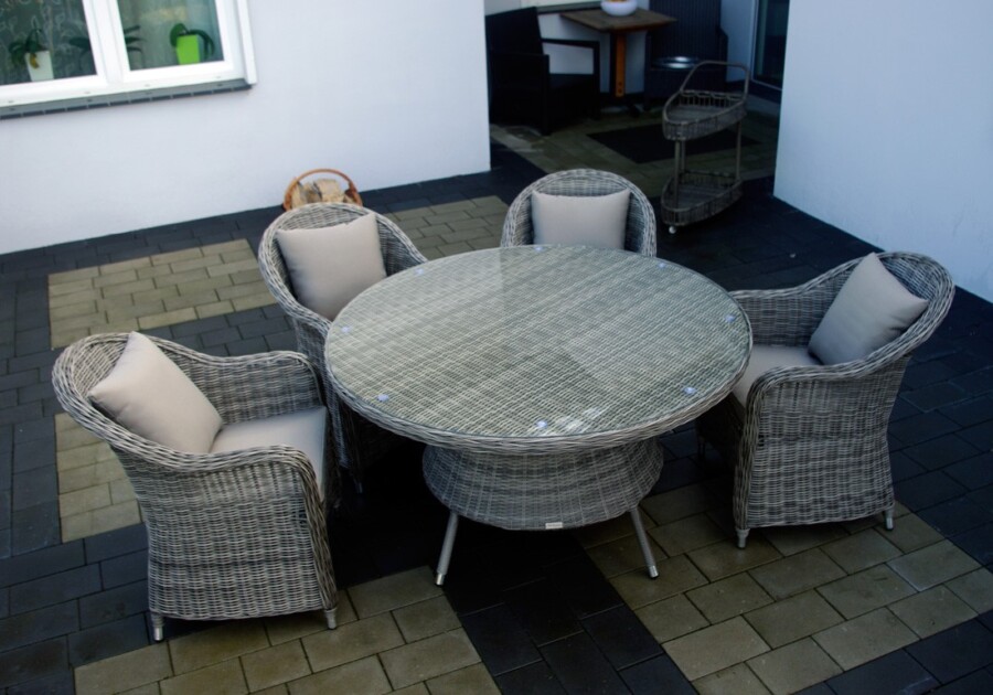 KORYNT 110 Mały Okrągły Stół Tarasowy i 4 Fotele Ogrodowe