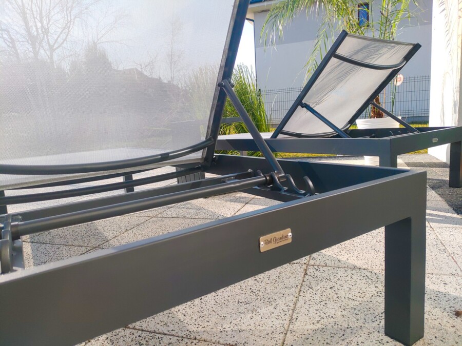 Basenowy leżak Textilene ogrodowy LOKI