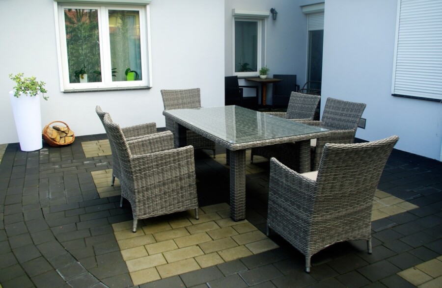 MANILVA 185 Stół prostokątny z Technorattanu i 6 foteli