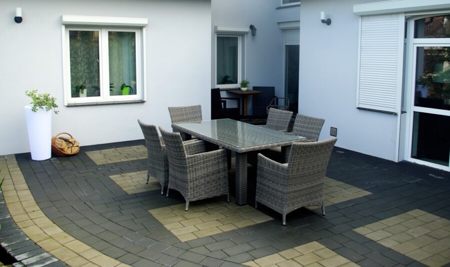 MANILVA 185 Stół prostokątny z Technorattanu i 6 foteli