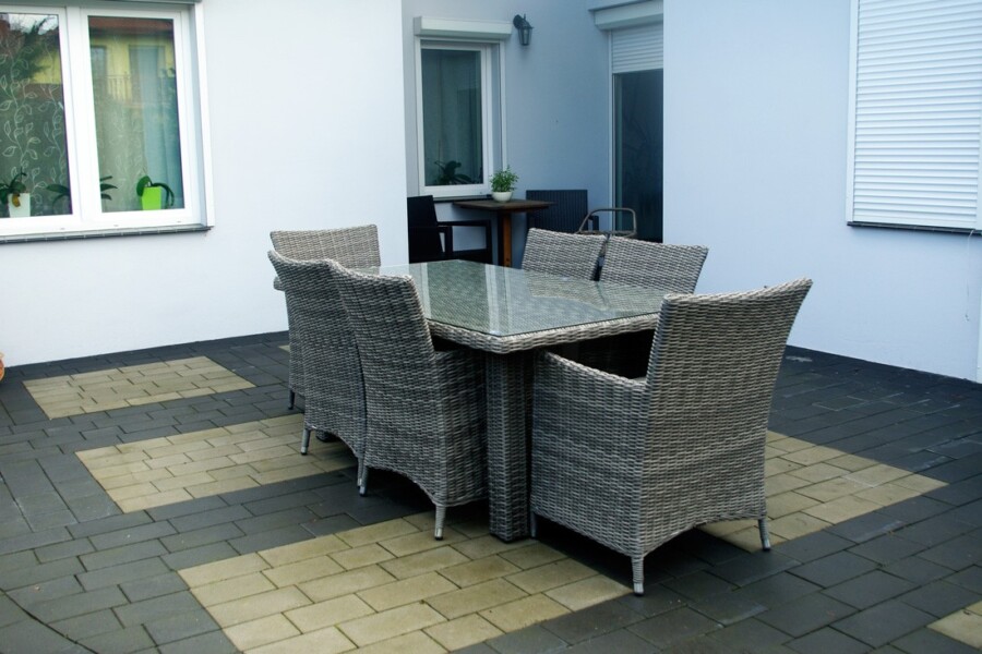 MANILVA 185 Stół prostokątny z Technorattanu i 6 foteli