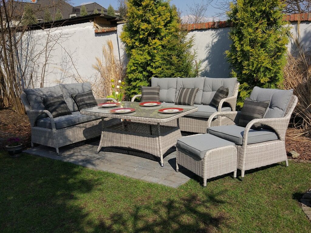 Klasyczny duży zestaw NEPTUN BIG – bryła i układ mebli z technorattanu