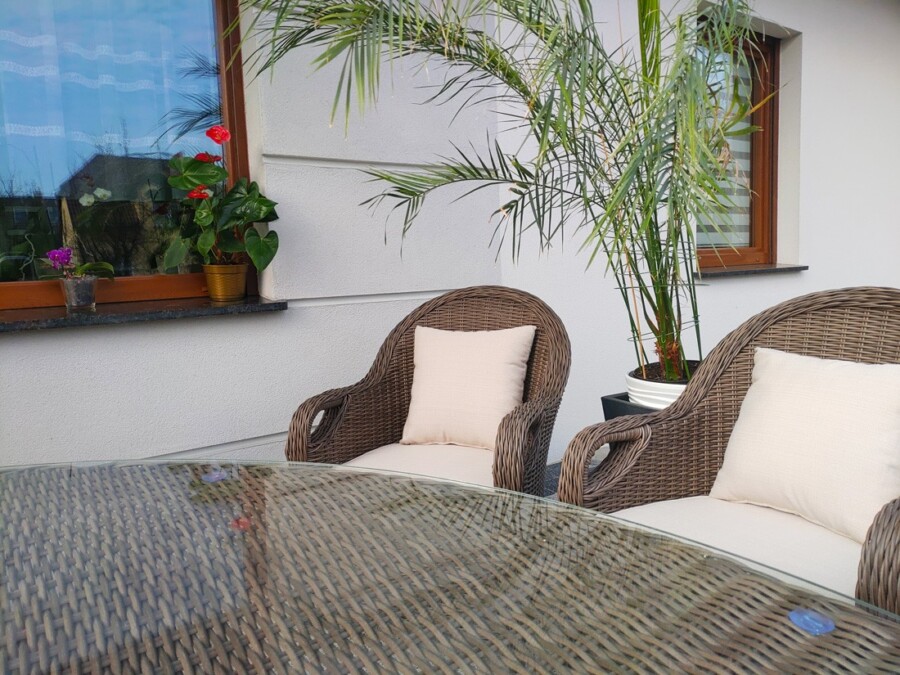 Mały stół okrągły na taras OLIMP 110 + 4 fotele