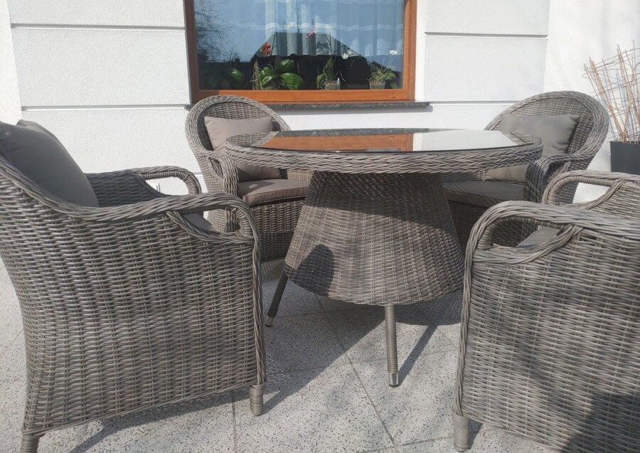 Mały stół okrągły na taras OLIMP 110 + 4 fotele