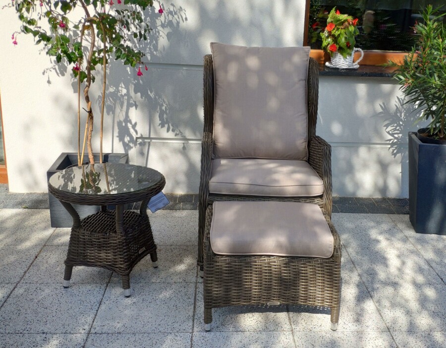 ROMA CAFFE SOLO Regulowany Rozkładany Fotel z podnóżkiem i stolikiem