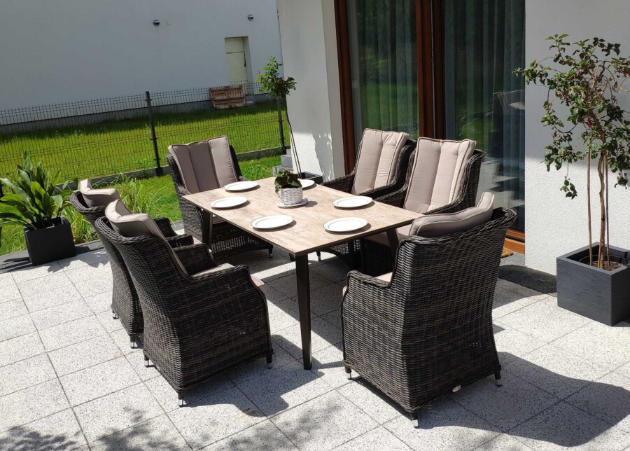 SOUTH CLASSIC Ogrodowy stół ceramiczny i fotele technorattan
