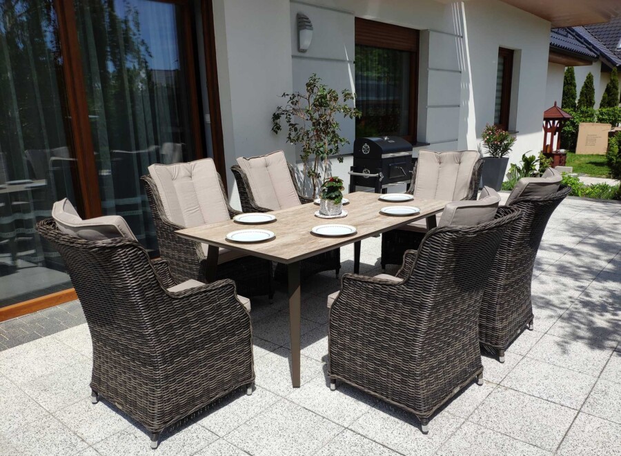 SOUTH CLASSIC Ogrodowy stół ceramiczny i fotele technorattan