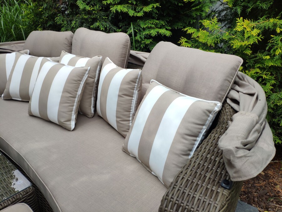 Leżanka ogrodowa z daszkiem ZAMORA LUX Leżanka ogrodowa z daszkiem ZAMORA LUX