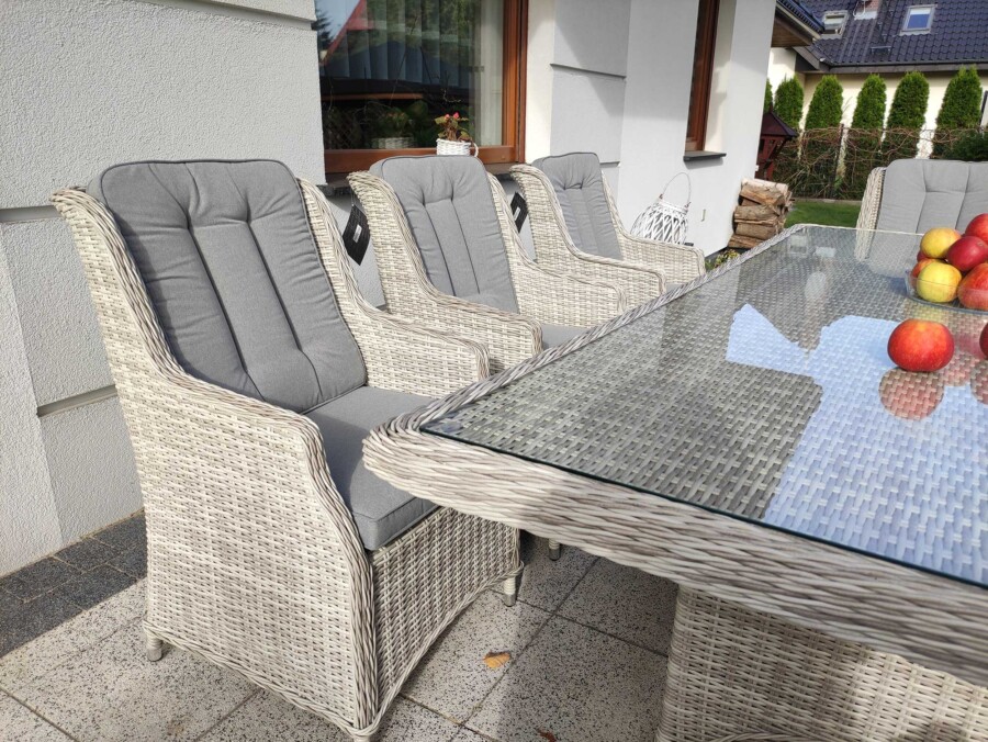 Duży stół ogrodowy z technorattanu Siena 8