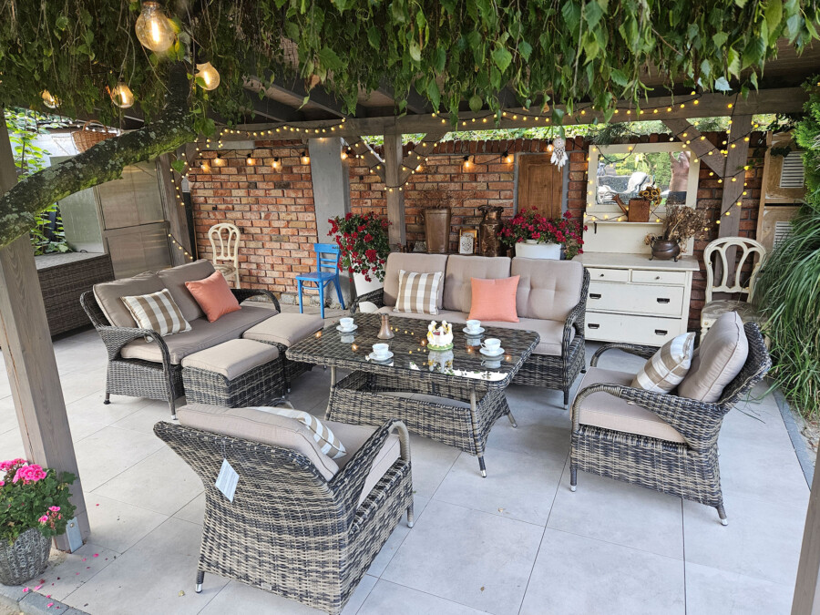 Klasyczny duży zestaw ogrodowy NEPTUN BIG Meble Technorattan.  Obiadowo-wypoczynkowy