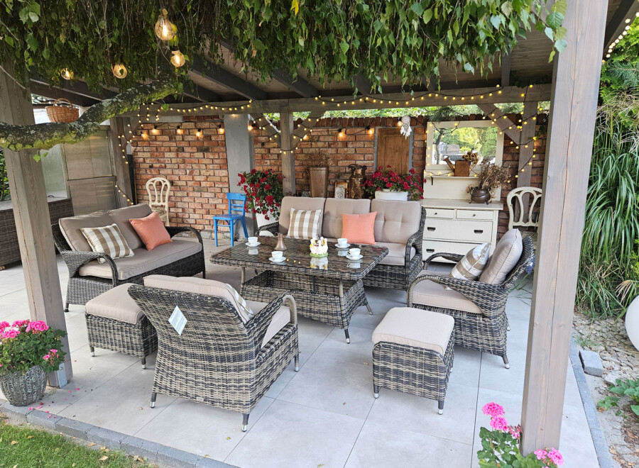 Klasyczny duży zestaw ogrodowy NEPTUN BIG Meble Technorattan.  Obiadowo-wypoczynkowy