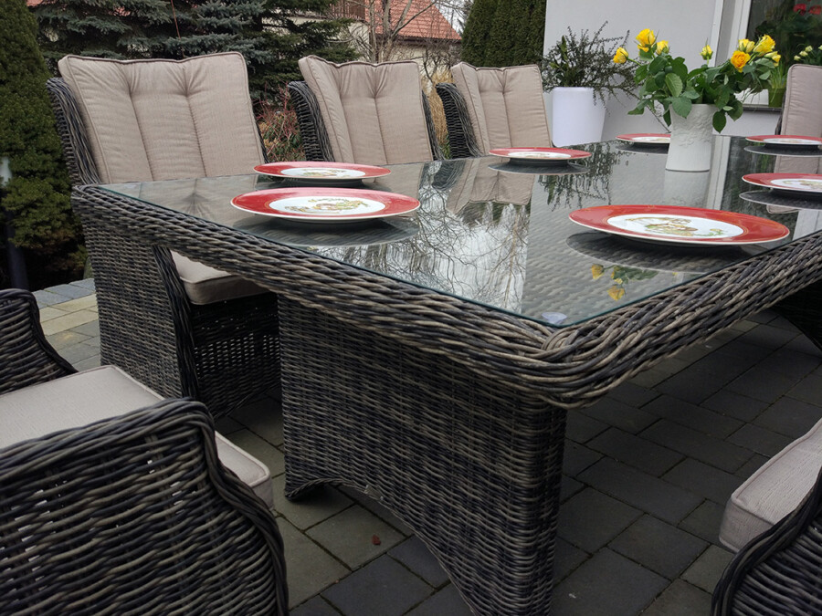 Duży stół ogrodowy z technorattanu Siena 8