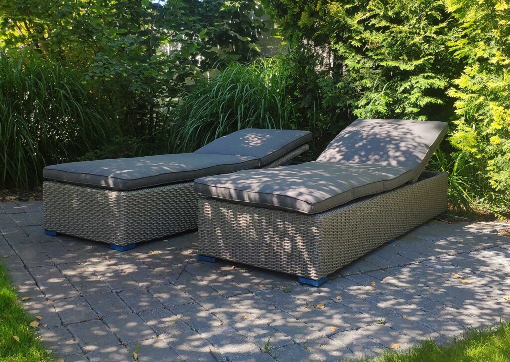 Płaski leżak ogrodowy Lugo SZARY 