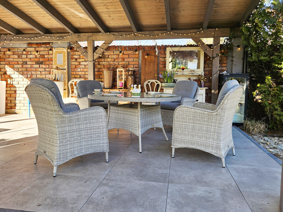 ZEUS 135 Okrągły Stół Tarasowy i 4 Nowoczesne Fotele Technorattan