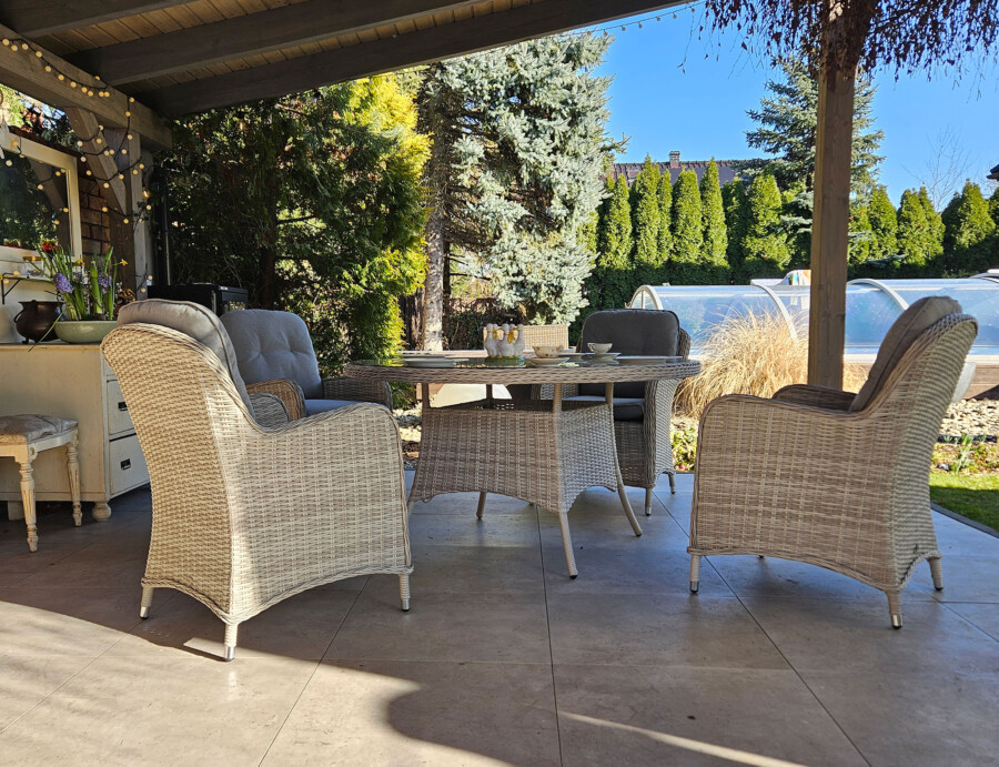 ZEUS 135 Okrągły Stół Tarasowy i 4 Nowoczesne Fotele Technorattan