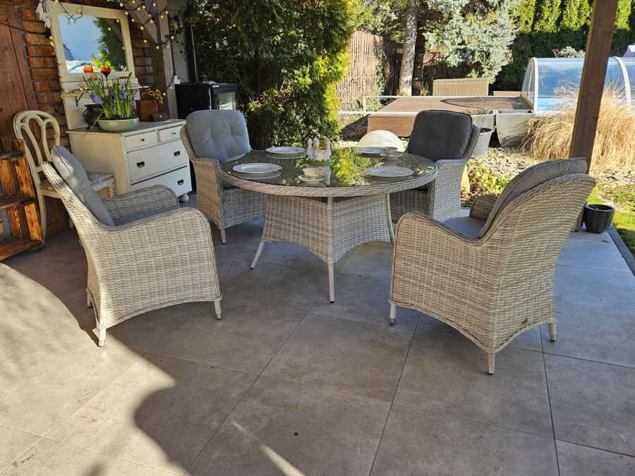 ZEUS 135 Okrągły Stół Tarasowy i 4 Nowoczesne Fotele Technorattan