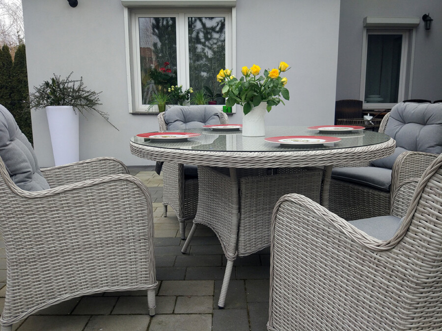 ZEUS 135 Okrągły Stół Tarasowy i 4 Nowoczesne Fotele Technorattan