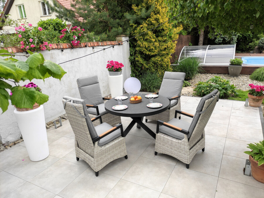 CAMINA 120 TRIVENTO Okrągły Stół Ogrodowy i 4 regulowane fotele