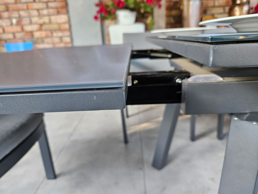 Rozkładany stół ogrodowy 150–250 – PAOLA | 6 foteli | Belgiardino