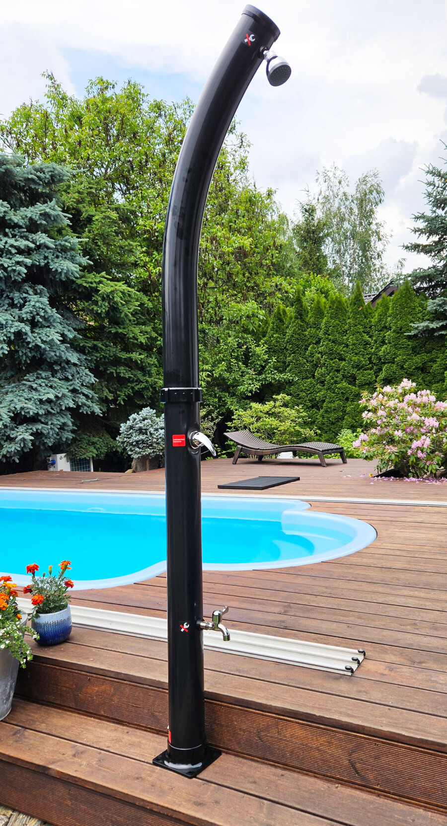 Czarny prysznic basenowy 3/16S