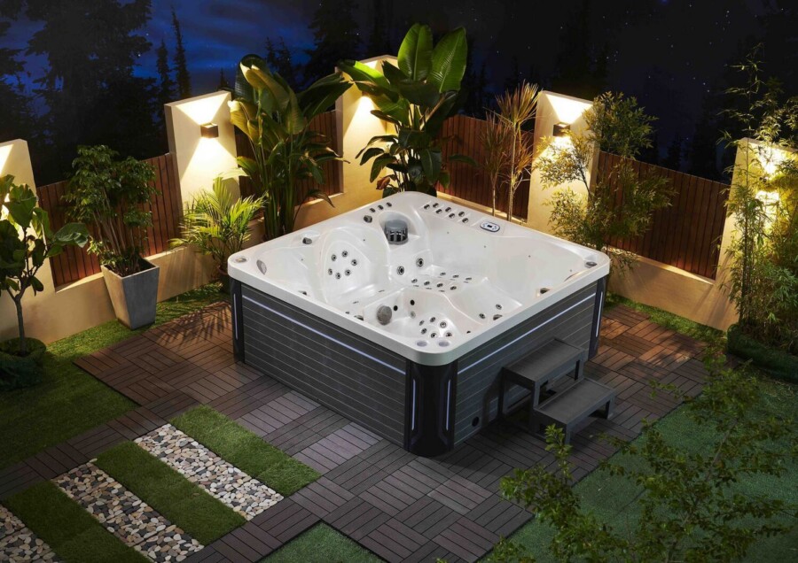 Jacuzzi / wanna ogrodowa z hydromasażem - CANNES