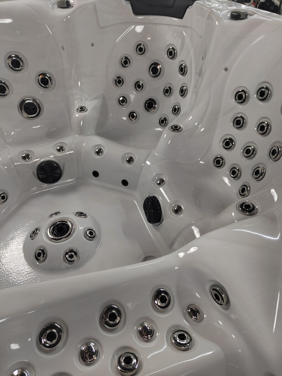 Jacuzzi / wanna ogrodowa z hydromasażem - MONTE CARLO