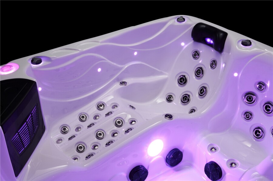 Jacuzzi / wanna ogrodowa z hydromasażem - MONTE CARLO