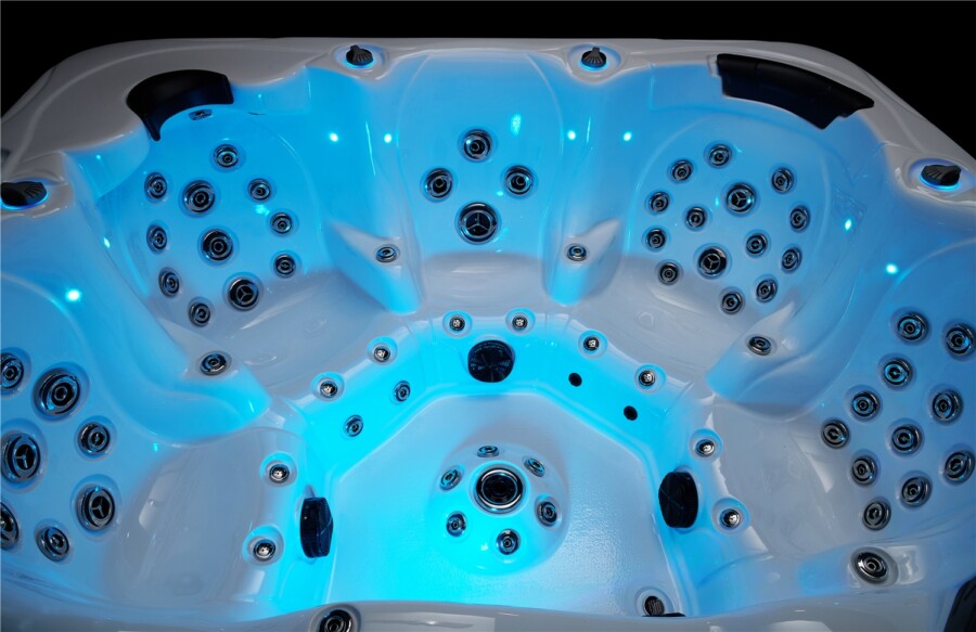 Jacuzzi / wanna ogrodowa z hydromasażem - MONTE CARLO