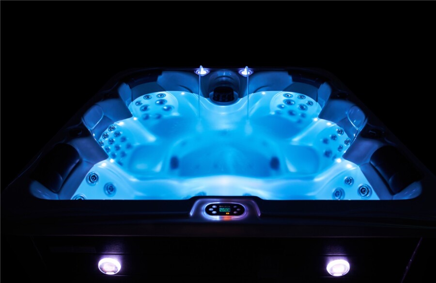 Jacuzzi / wanna ogrodowa z hydromasażem - NICEA