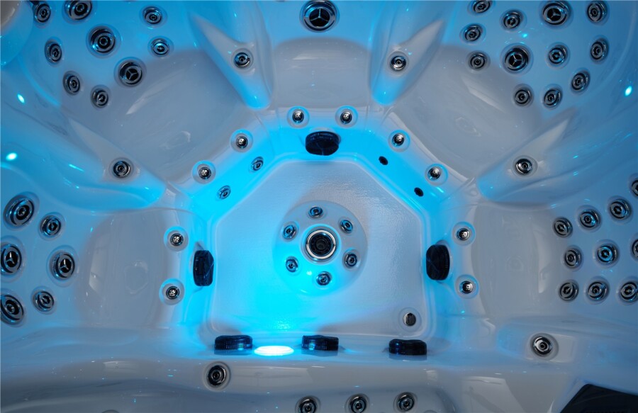 Jacuzzi / wanna ogrodowa z hydromasażem - NICEA