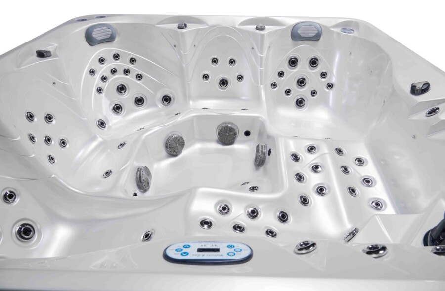 Jacuzzi / wanna ogrodowa z hydromasażem - SAN REMO