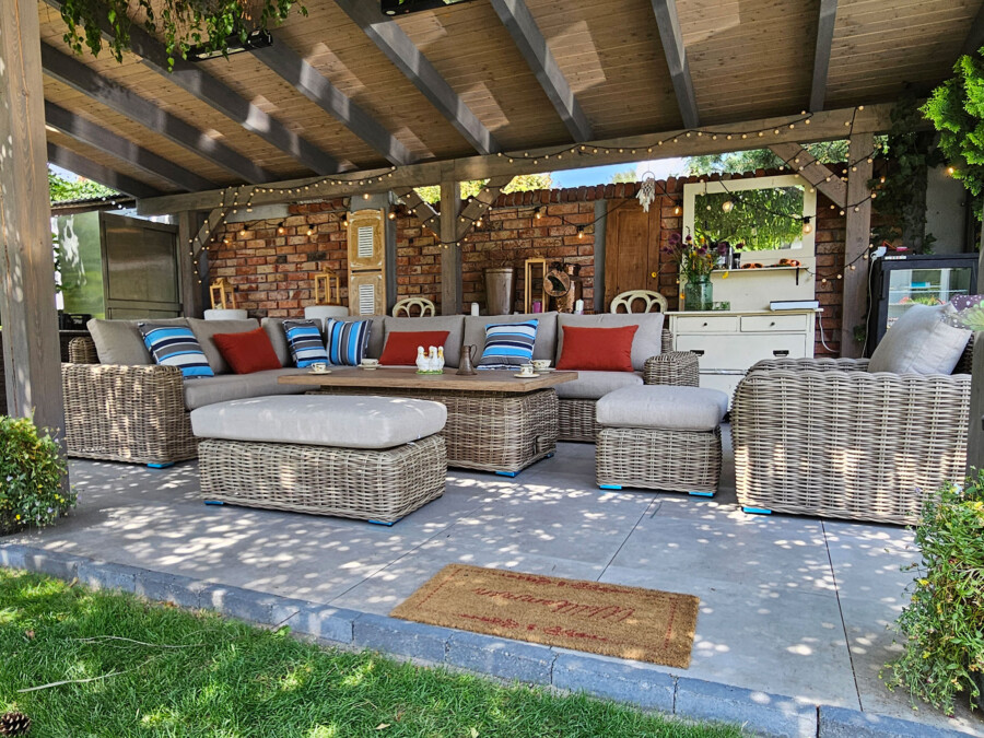 Meble z okrągłego technorattanu TOSCANIA CORNER BIG zestaw ogrodowy – Narożnik na taras + fotel + pufy