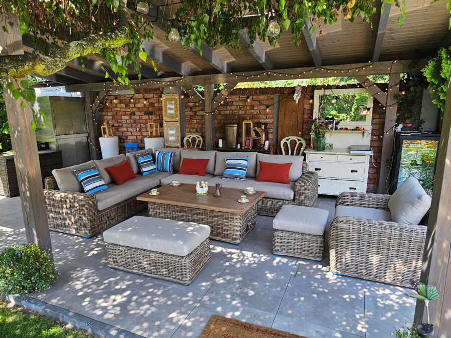 Meble z okrągłego technorattanu TOSCANIA CORNER BIG zestaw ogrodowy – Narożnik na taras + fotel + pufy