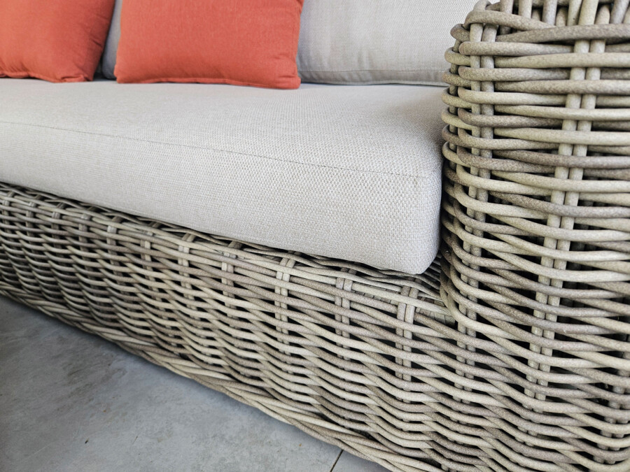 TOSCANIA - Meble tarasowe. Duża sofa, 2 fotele, stół, podnóżek. OKRĄGŁY TECHNORATTAN