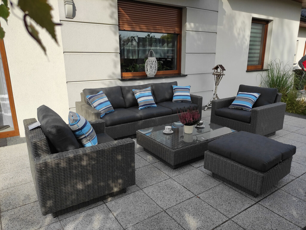 podnóżek z technorattanu CAMPANIA