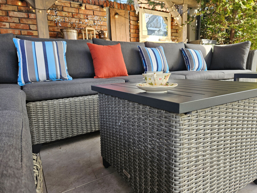 Podnóżek z technorattanu do zestawu CROTONE